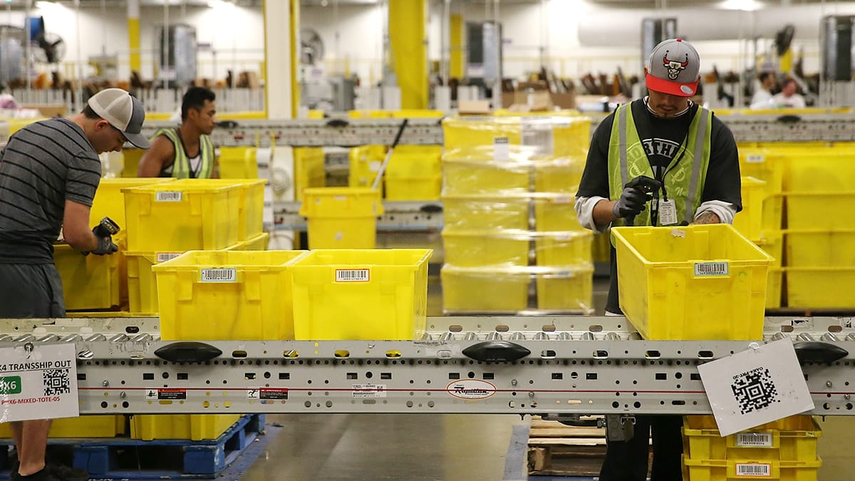 Cómo los salarios más altos de Amazon podrían aumentar la productividad