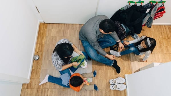 4 consejos para controlar el cuidado infantil cuando regresa a la oficina